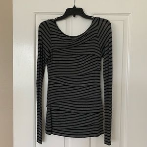 Bailey 44 Lg Sleeve Top M